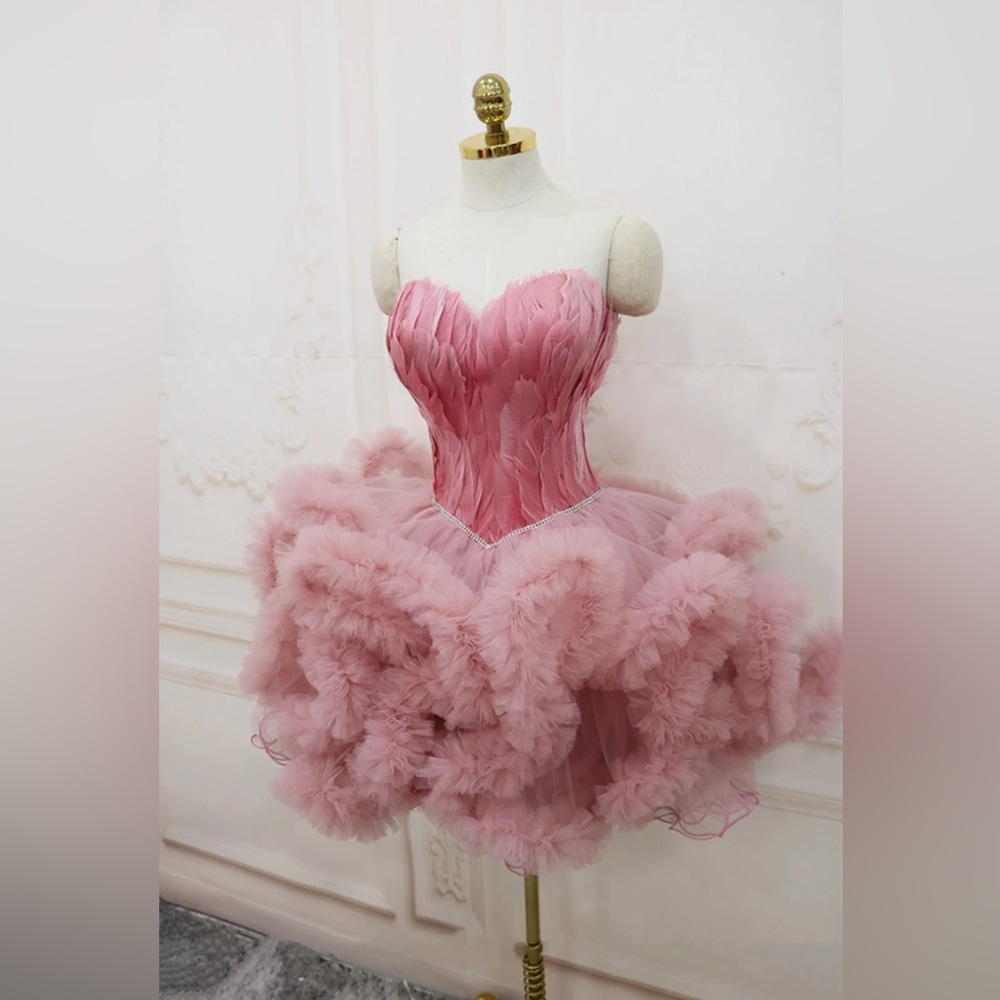FINAL PRICE DROP 🚨 Pink Sweetheart Neck Short Prom Dress